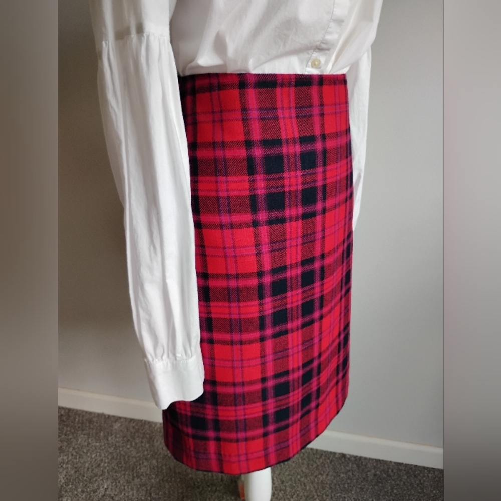 Talbots Wool Blend Plaid Pencil Skirt Red Pink Blue Plaid Holiday Colorful Sz 16 - Picture 7 of 16